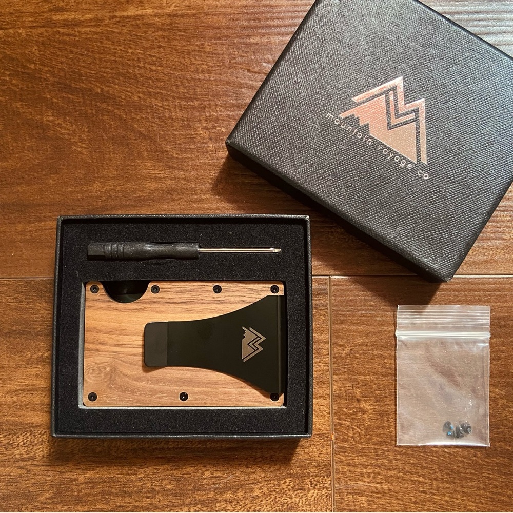 NEW Mountain Voyage Co. Minimalist Wallet